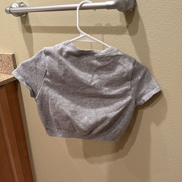Forever 21 grey crop top - Picture 6 of 6